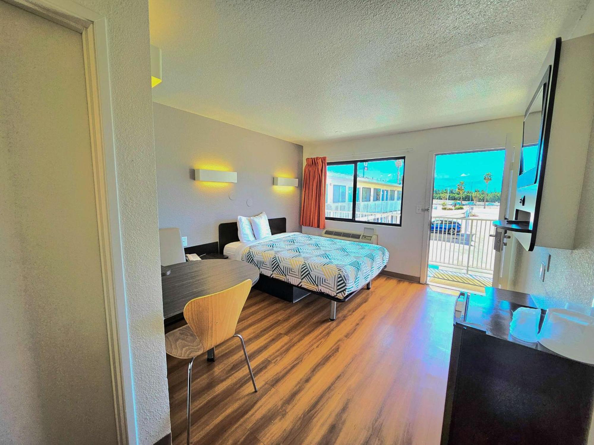 6-palm Desert, Ca - Palm Springs Area Hotel 3*